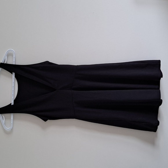🔥 3/$20 H&M little black dress - Picture 2 of 2